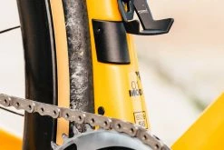 BMC Cache Support De Dérailleur Avant Roadmachine - 30002021 -Route Sales 2023 bmc cache support de derailleur avant roadmachine 30002021 1