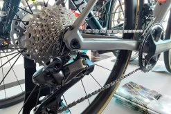 BMC Roadmachine 01 Three Ultegra Di2 Disc 12v Vélo De Course 2022 -Route Sales 2023 bmc roadmachine 01 three ultegra di2 disc 12v velo de course 2022 3