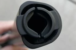 BMC Support Batterie Shimano Di2 Pour Tige Sans Mousse - 219532 -Route Sales 2023 bmc support batterie shimano di2 pour tige sans mousse 219532 5