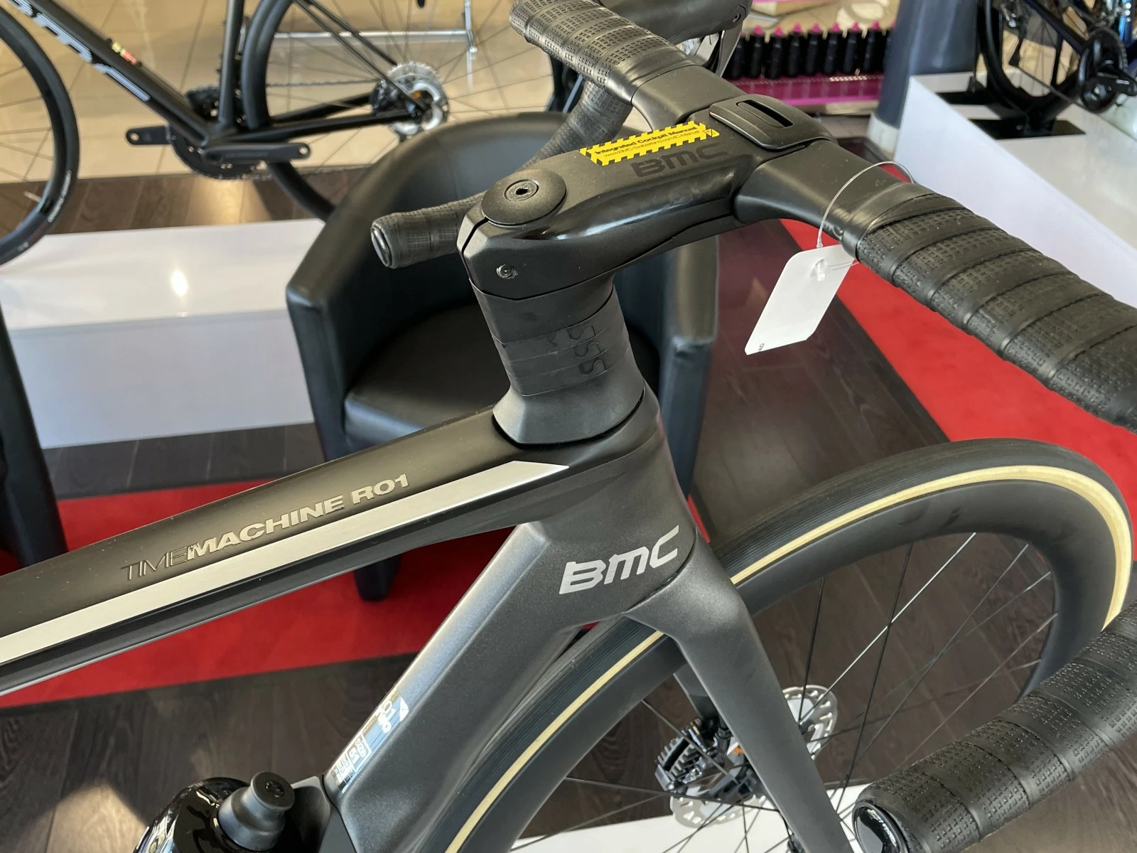 BMC Timemachine Road 01 Two Ultegra Di2 Disc 12v Vélo De Route Aéro 2022 8 BMC Timemachine Road 01 Two Ultegra Di2 Disc 12v Vélo De Route Aéro 2022 – Image 6