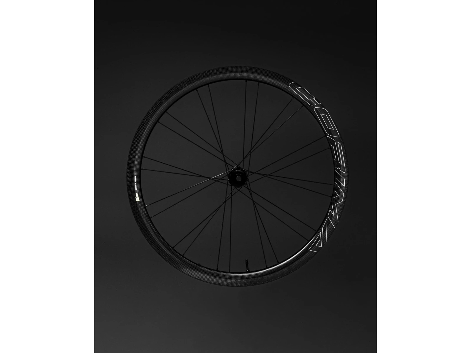 CORIMA Essentia 40 Roues Carbone 40mm Disques/tubeless Ready 2023 18 CORIMA Essentia 40 Roues Carbone 40mm Disques/tubeless Ready 2023 – Image 16