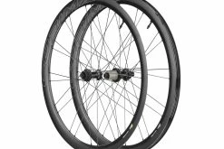 CORIMA Essentia 40 Roues Carbone 40mm Disques/tubeless Ready 2023 20 CORIMA Essentia 40 Roues Carbone 40mm Disques/tubeless Ready 2023 -Route Sales 2023 corima essentia 40 roues carbone 40mm disquestubeless ready 2023 2