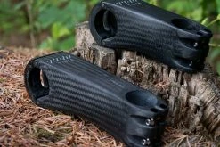 THM Carbones Potence Tibia Carbone Ultralight Ø1.1/8” Ø31,8mm 6° -Route Sales 2023 thm carbones potence tibia carbone ultralight o118 o318mm 6 8