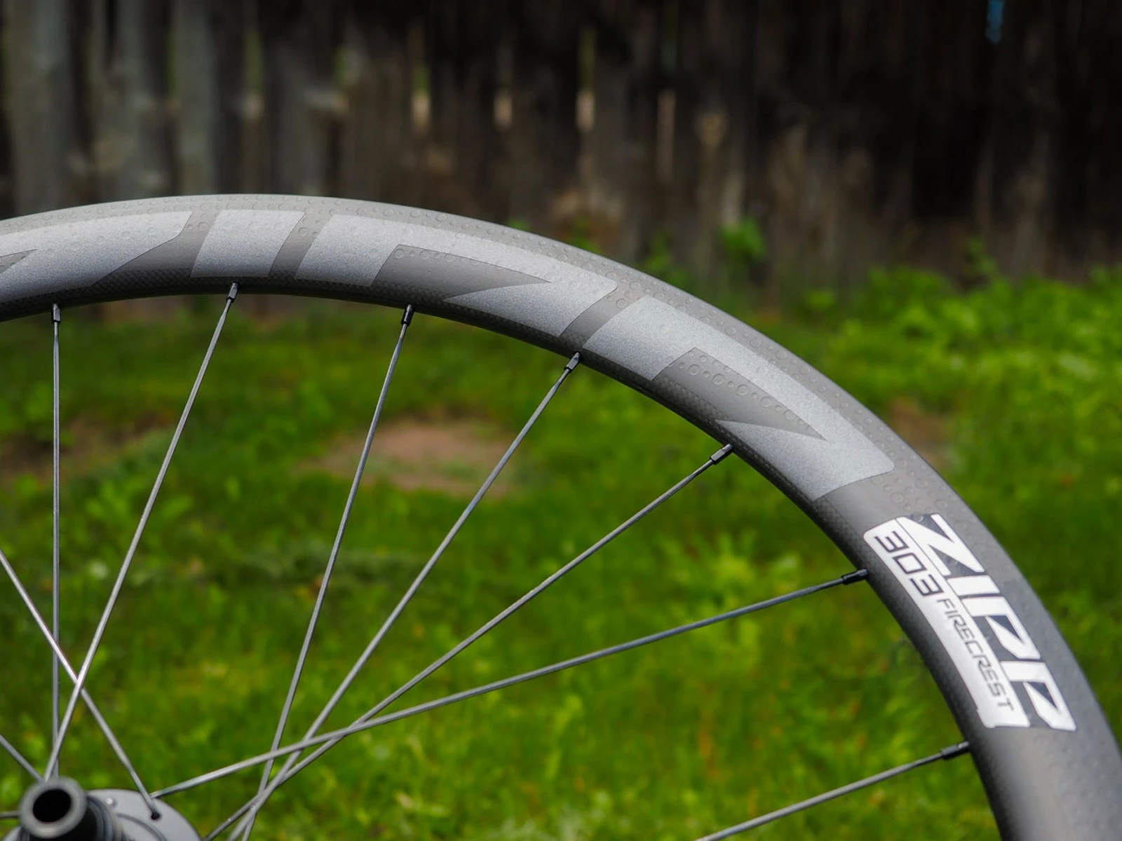 ZIPP 303 Firecrest Boyau Disque Roues Carbone 45mm 2023 8 ZIPP 303 Firecrest Boyau Disque Roues Carbone 45mm 2023 â Image 6