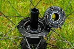 ZIPP 303 Firecrest Disc Roues Carbone 40mm Disque Pneu Tubeless 2023 25 ZIPP 303 Firecrest Disc Roues Carbone 40mm Disque Pneu Tubeless 2023 -Route Sales 2023 zipp 303 firecrest roues carbone 40mm disques tubeless 2022 11