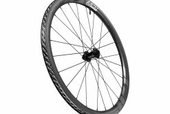 ZIPP 303 Firecrest Disc Roues Carbone 40mm Disque Pneu Tubeless 2023 19 ZIPP 303 Firecrest Disc Roues Carbone 40mm Disque Pneu Tubeless 2023 -Route Sales 2023 zipp 303 firecrest roues carbone 40mm disques tubeless 2022 5