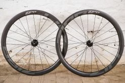ZIPP 303 S Disc Roues Carbone 45mm Disque Pneu Tubeless 2023 -Route Sales 2023 zipp 303 s disc roues carbone 45mm disque pneu tubeless 2023 4